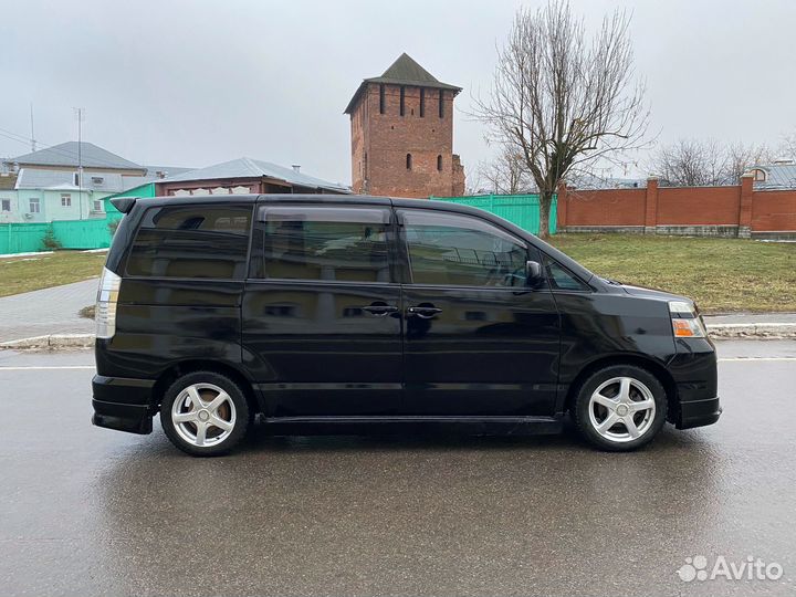 Toyota Noah 2.0 CVT, 2006, 168 500 км