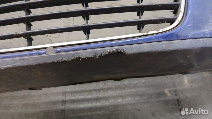 Бампер передний Volkswagen Jetta 5