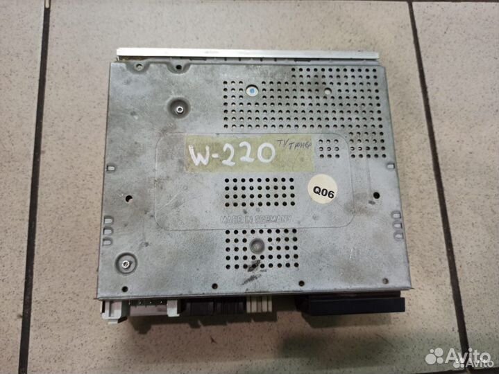 Тв тюнер Mercedes-Benz W220