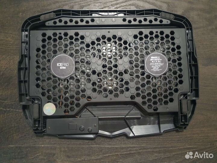 Охлаждающая подставка для ноутбука
