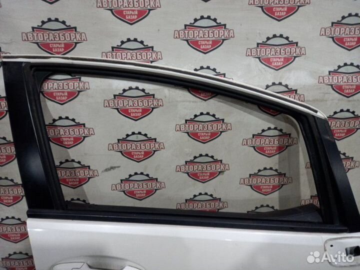 Дверь передняя правая Honda Fit GP5 LEB