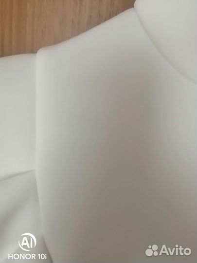 Блузка белая