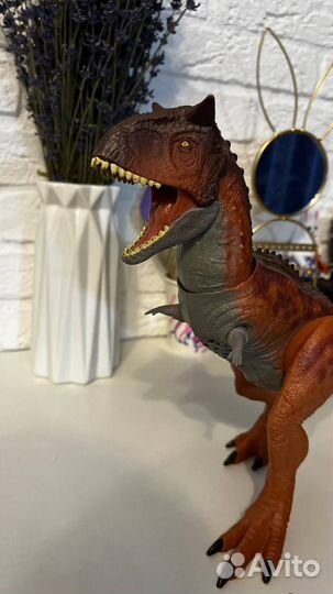 Игрушка динозавр Jurassic World