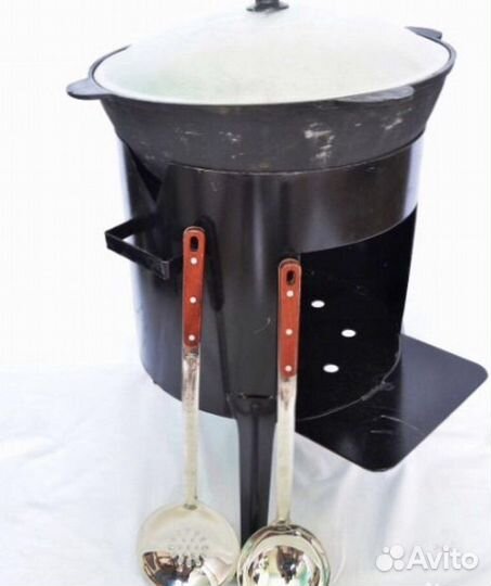 Казан с крышкой в подарок