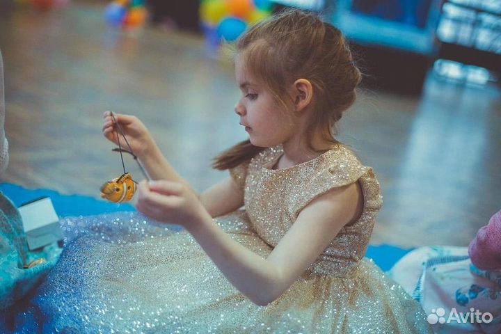 Платье для девочки праздничное
