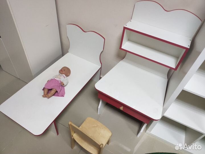 Больница детская лавочка и шкаф стул бесплатно