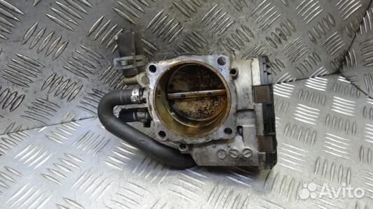 Дроссельная заслонка бензиновая audi A8 D2 (8LV02C