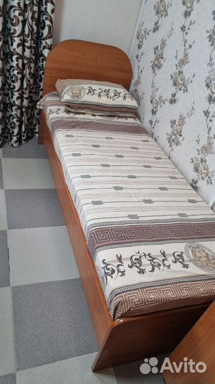 Кровать бу с матрасом