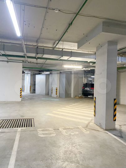 Машиноместо, 16 м²