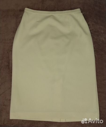 Костюм женский с юбкой