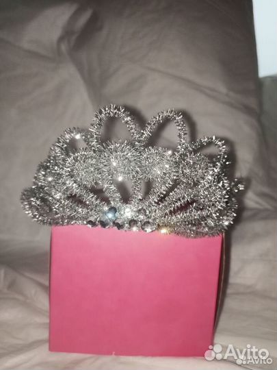 Корона ручной работы