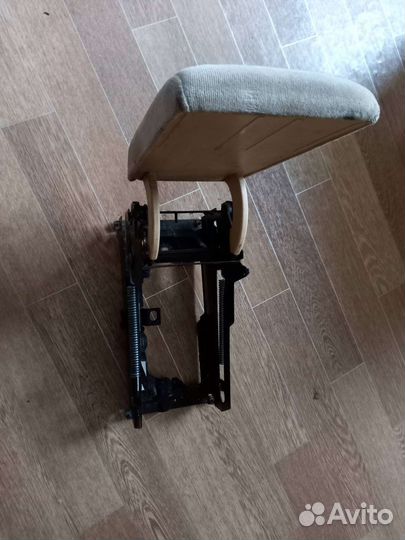 Подлокотник VW Passat B5+