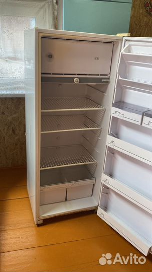 Холодильник бирюса