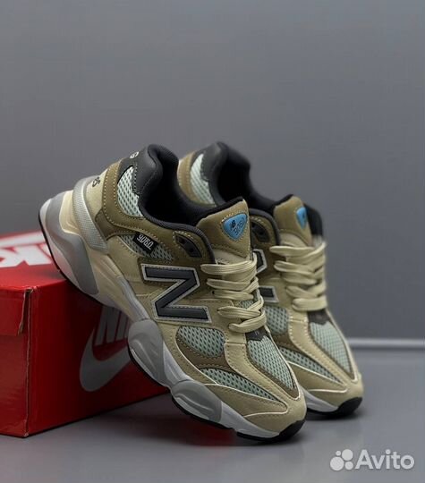 Женские кроссовки New Balance 9060