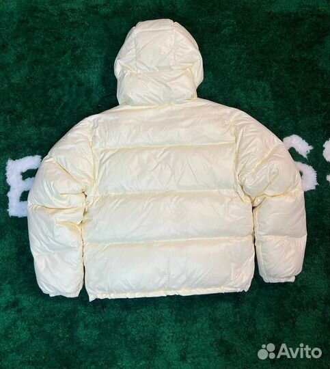 Пуховик Corteiz белый