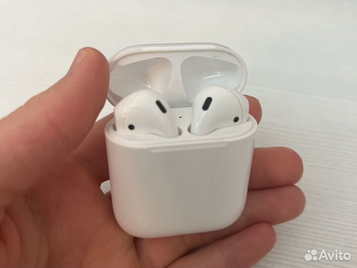 Беспроводные наушники новые