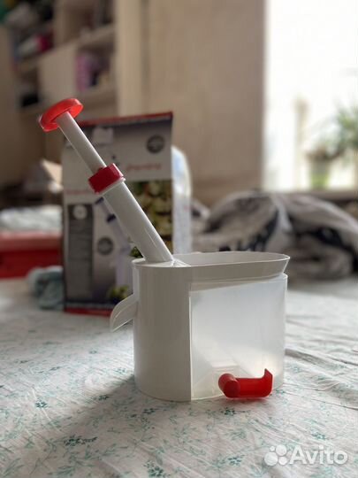 Машинка для выдавливания косточек
