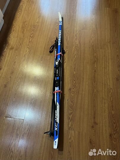 Беговые лыжи, палки