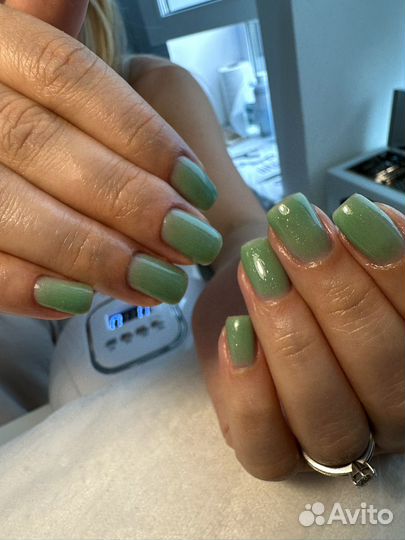 Модель на маникюр и педикюр Бутово