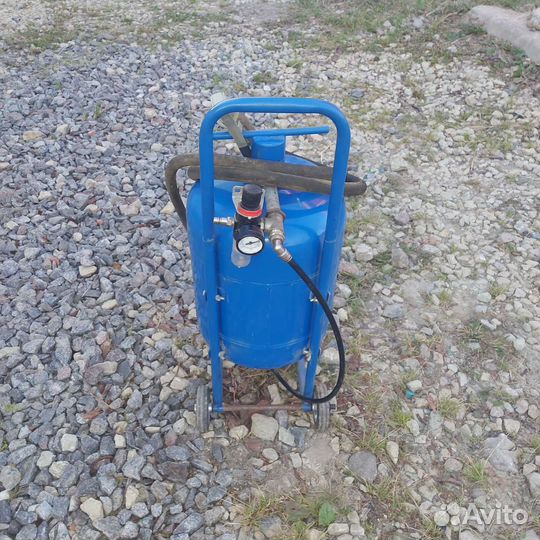 Пескоструйный аппарат helicon Булат 24 л