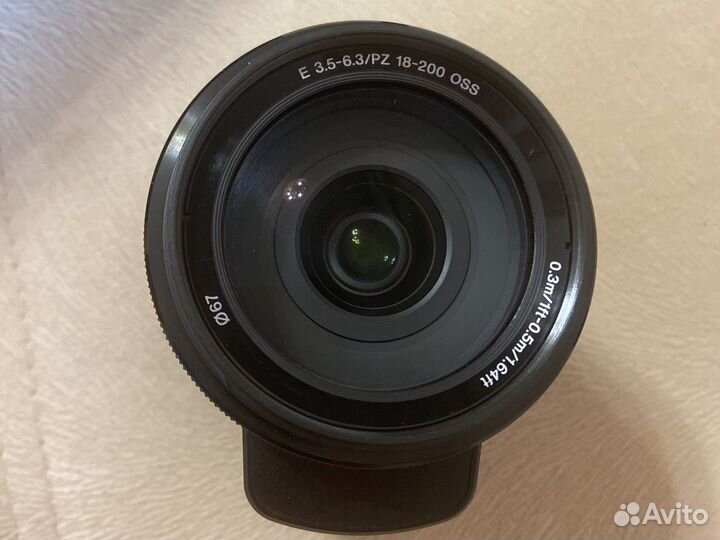 Объектив sony E PZ 18-200mm