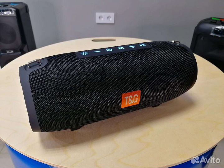 Мощная блютуз колонка 30W на ремне с подсветкой