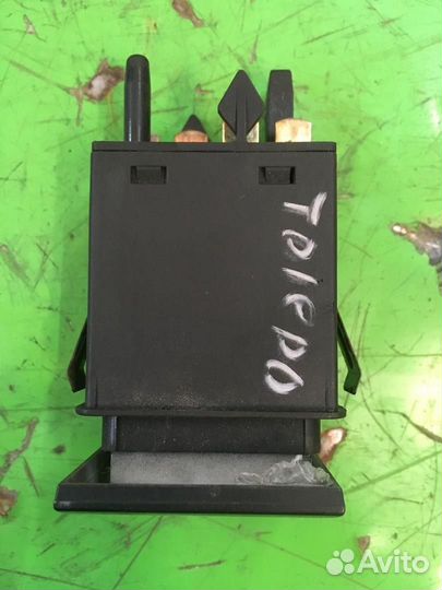 Кнопка обогрева заднего стекла Сеат Толедо 2