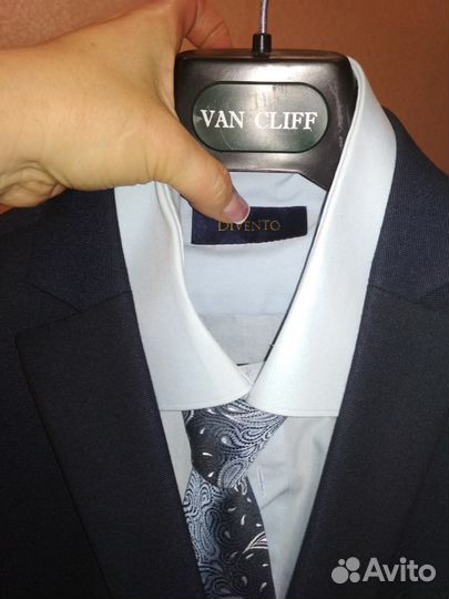 Продам мужской костюм