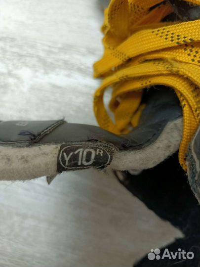 Коньки хоккейные