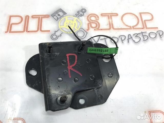 Кронштейн усилителя заднего бампера Nissan Murano