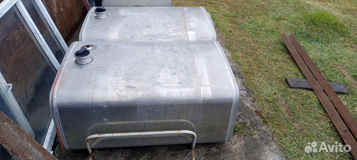 Бак под топливо