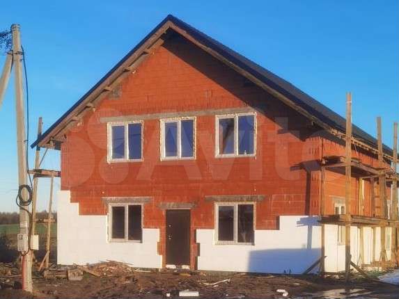 Дом 200 м² на участке 10,4 сот.