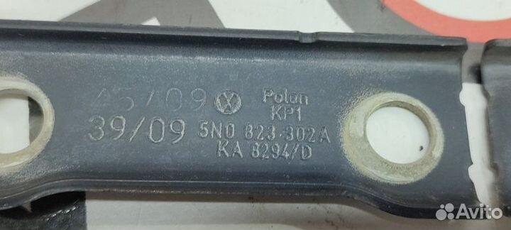 Крепление капота Volkswagen Tiguan 5N2 CAW