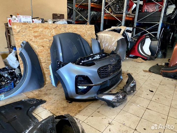 Передняя часть Kia Sportage 4