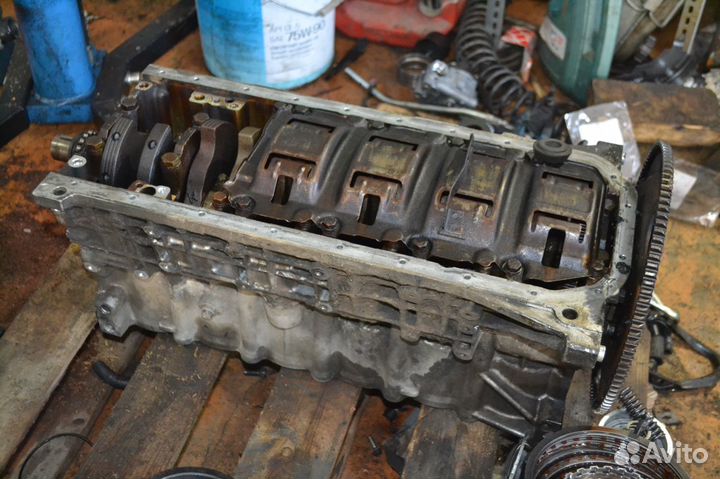 Блок двигателя E60 M54B25