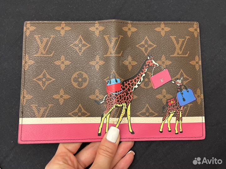 Картхолдер louis vuitton
