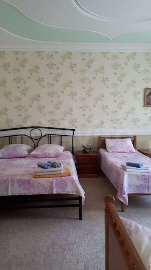 Комната 25 м² в > 9-к., 2/4 эт.