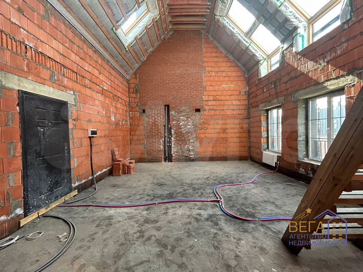 2-к. квартира, 44 м², 4/4 эт.