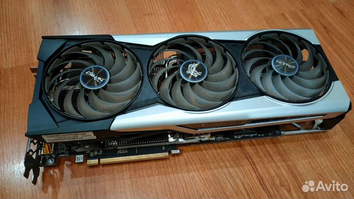Видеокарта Sapphire AMD Redeon RX 6900 XT nitro+