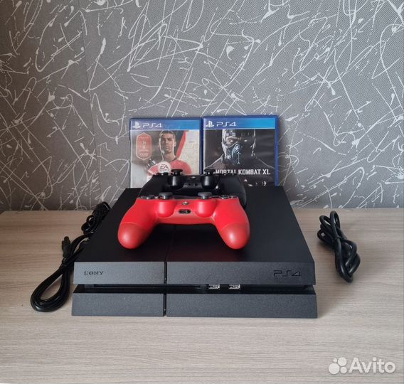 Sony PS4 1 Tb + 2 геймпада + Много игр