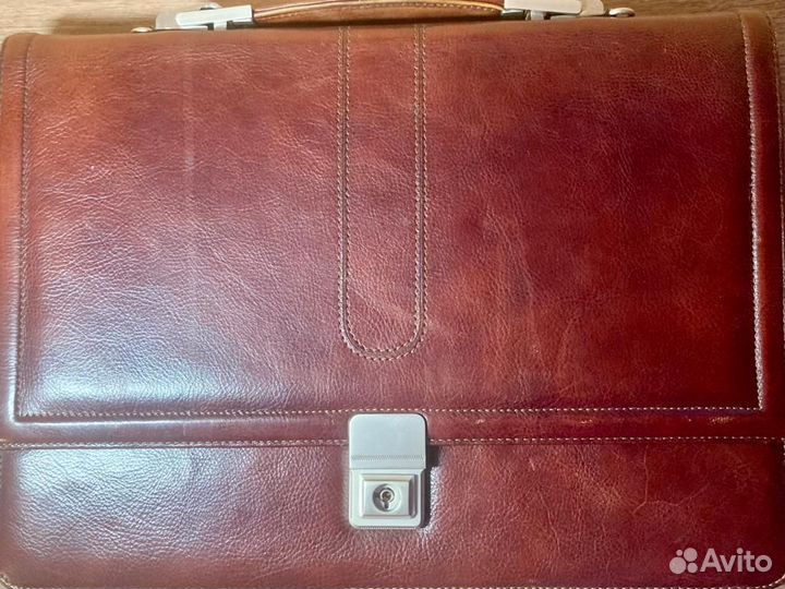 Мужской кожаный портфель коричневый