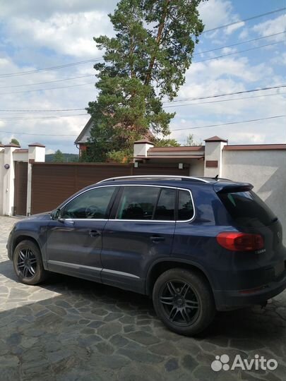 Volkswagen Tiguan 2.0 AT, 2012, 220 000 км