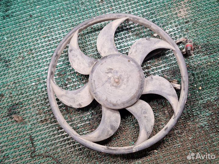 Вентилятор радиатора Opel Vectra B 1.8