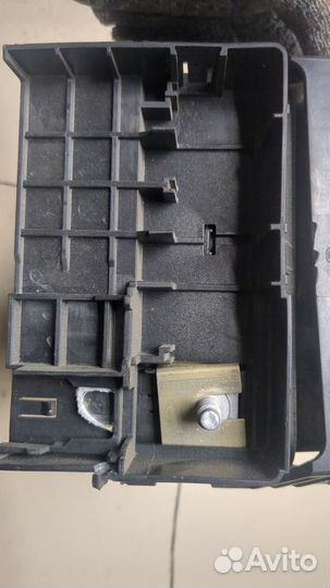 Блок предохранителей Chevrolet Malibu, 2018