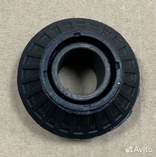 Сайлентблок рычага Volvo 740