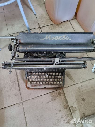 Ретро печатная машинка москва