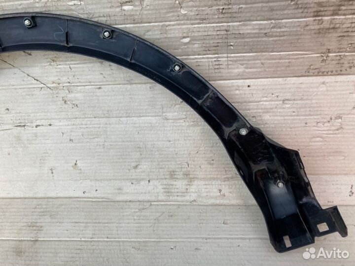 Накладка крыла задняя левая Toyota Rav4 40