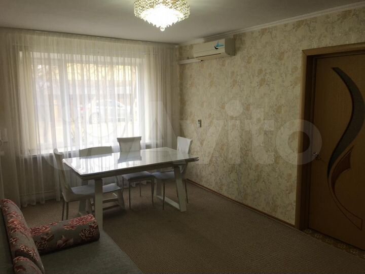 4-к. квартира, 73,2 м², 1/2 эт.