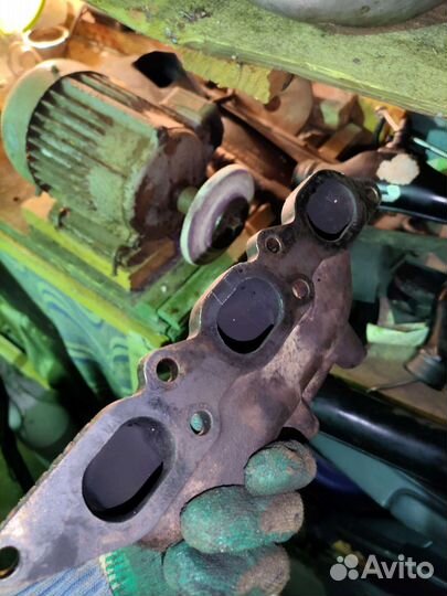 Выпускной коллектор Volvo s80 (1 generation)