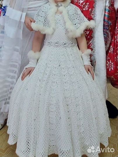 Платье на праздник ручная работа 116-120 см